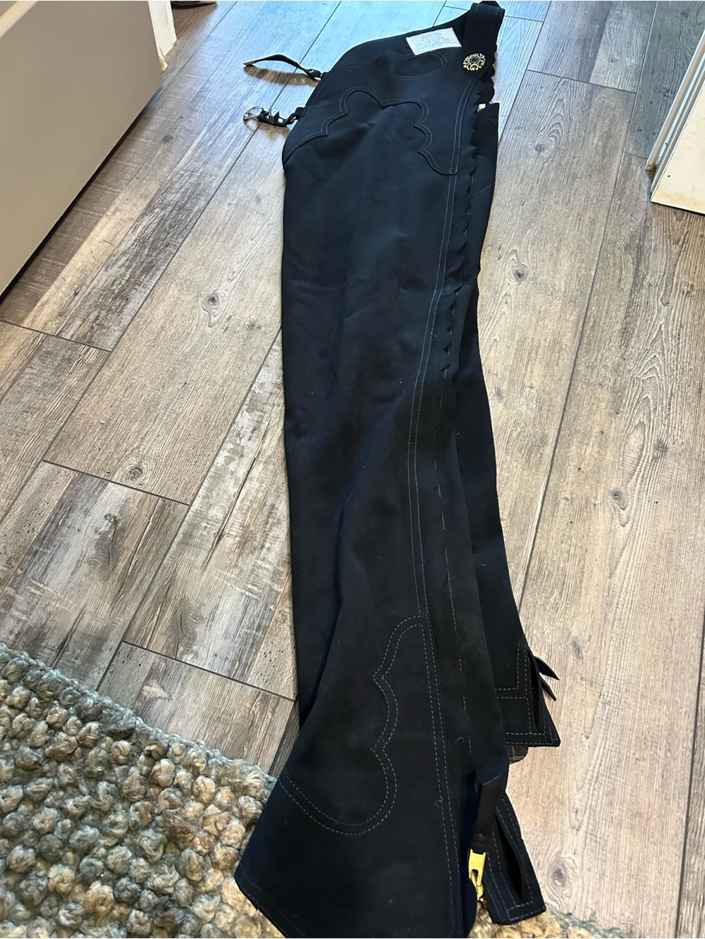 Hobby Horse Black Scalloped Ultra suede light weight western chaps Size Large